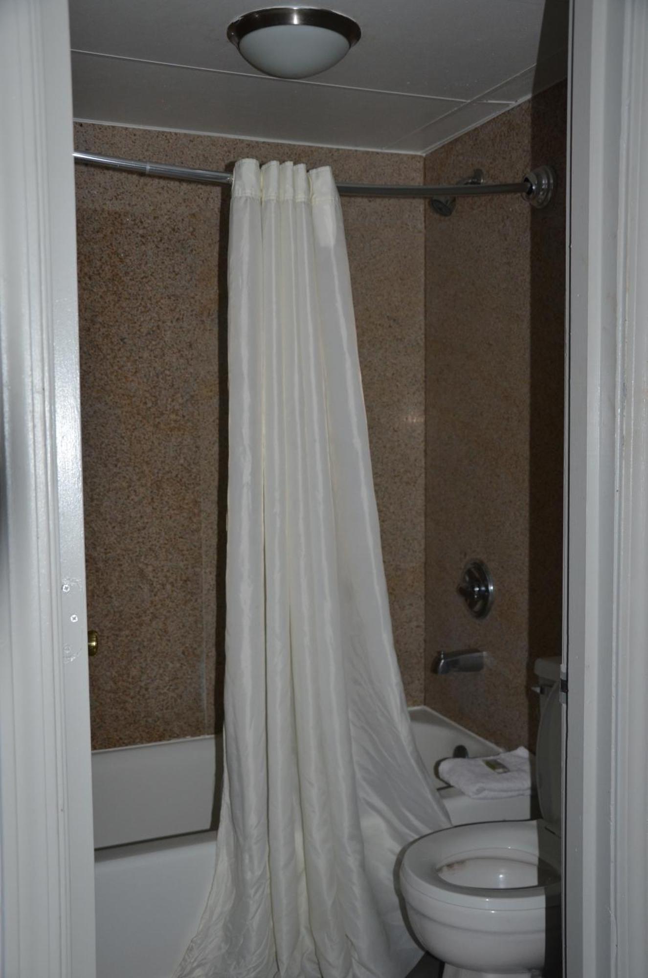 My Home & Suites Ковінґтон Екстер'єр фото