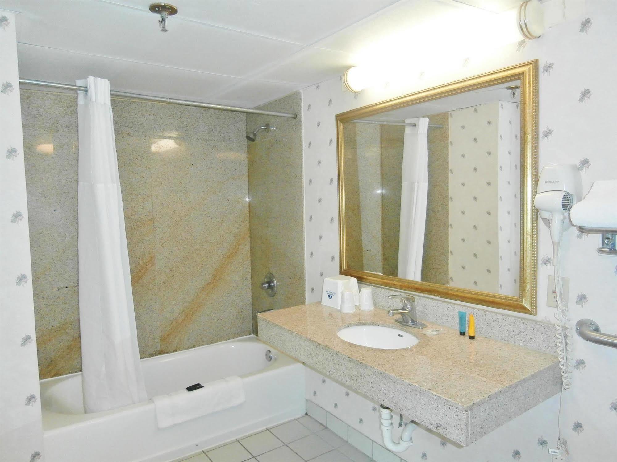 My Home & Suites Ковінґтон Екстер'єр фото